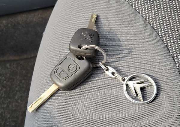 Peugeot 107 cena 7900 przebieg: 120000, rok produkcji 2008 z Terespol małe 211
